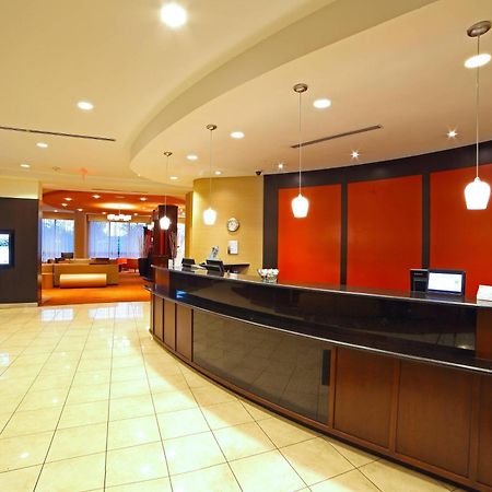 מלון Courtyard By Marriott Mississauga-Airport Corporate Centre West מראה חיצוני תמונה