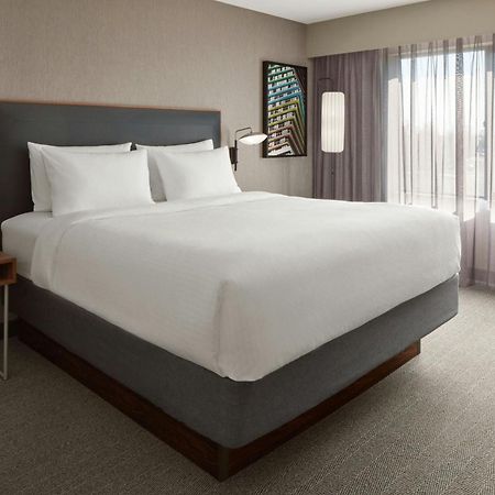מלון Courtyard By Marriott Mississauga-Airport Corporate Centre West מראה חיצוני תמונה