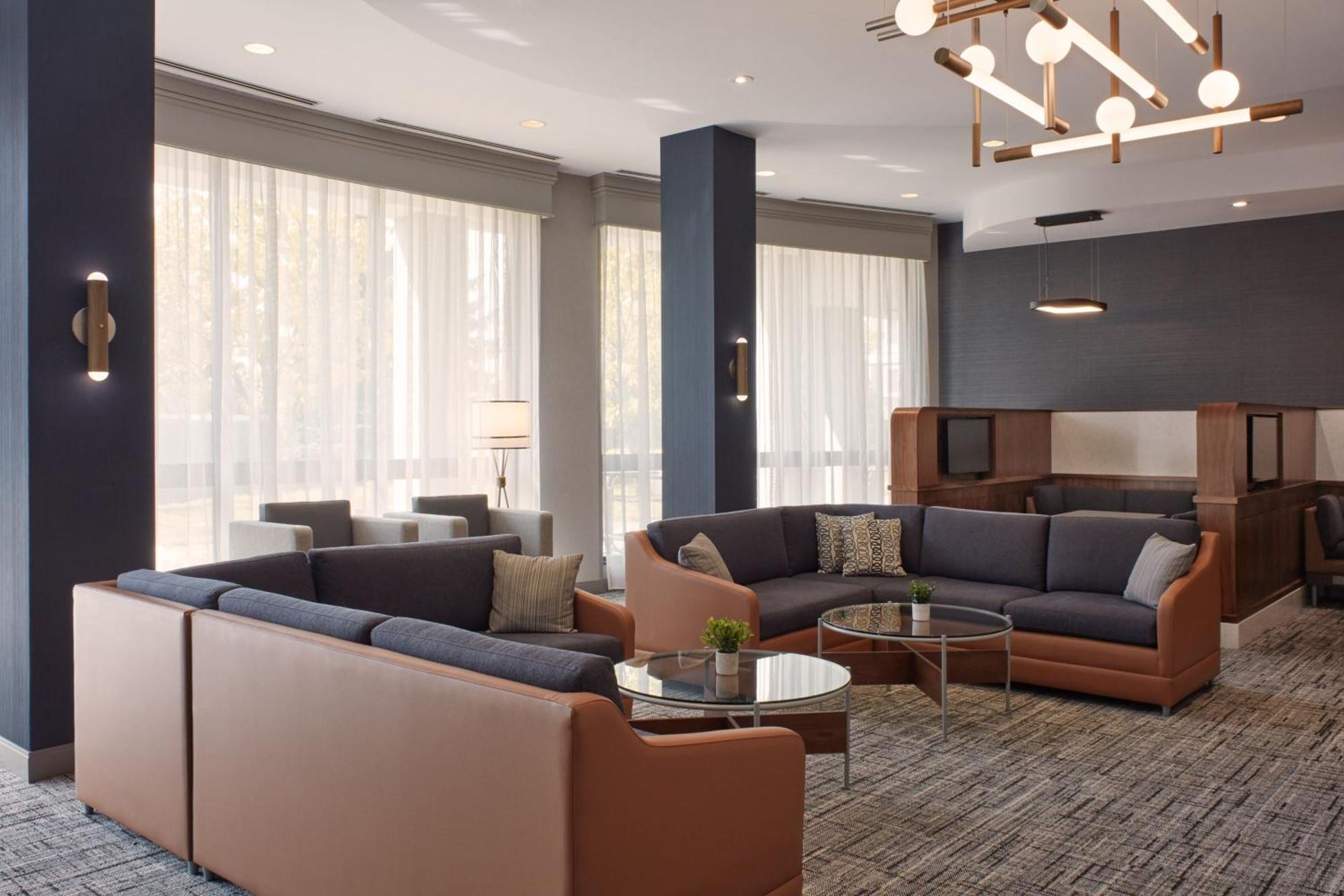 מלון Courtyard By Marriott Mississauga-Airport Corporate Centre West מראה חיצוני תמונה