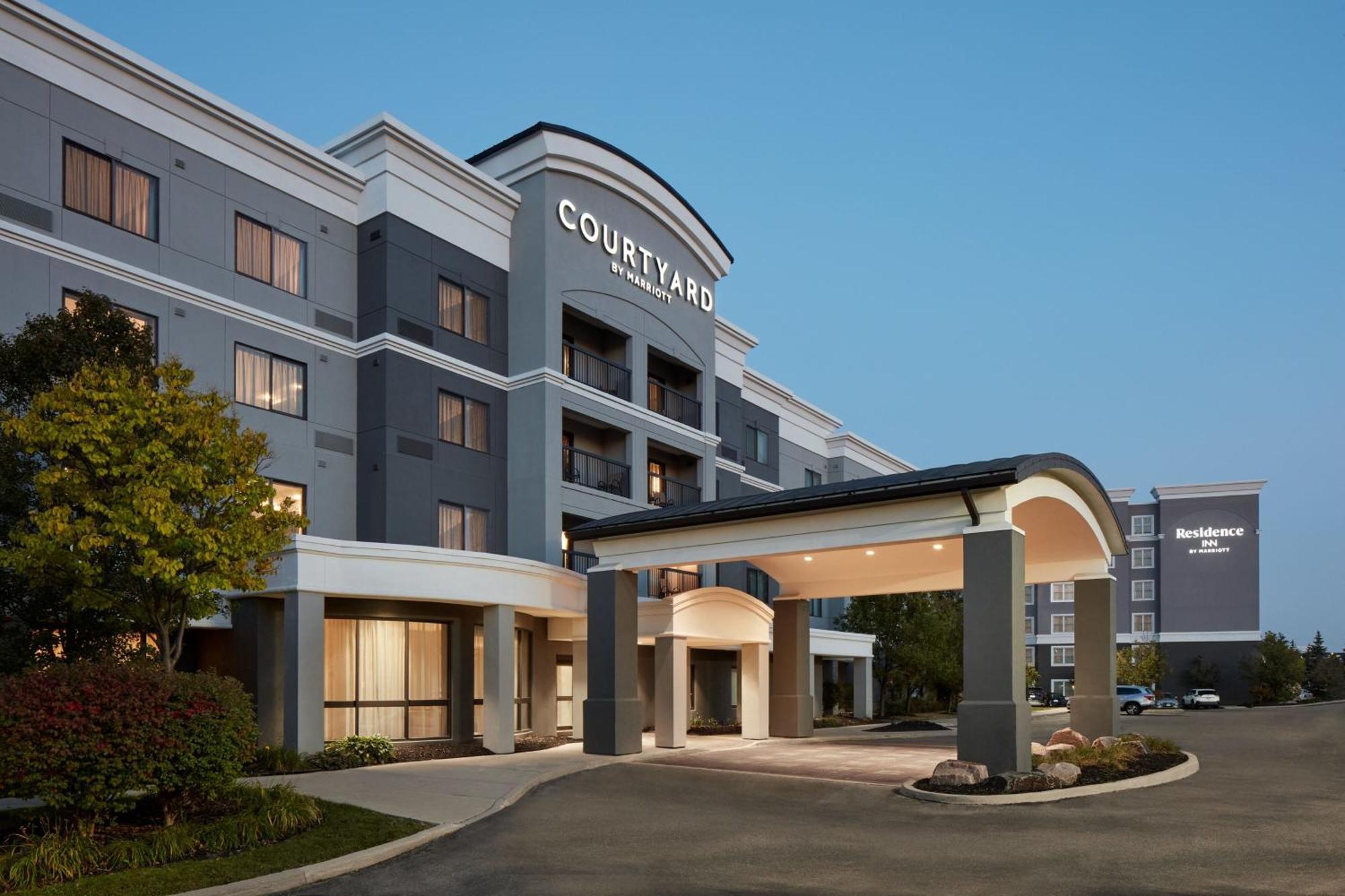 מלון Courtyard By Marriott Mississauga-Airport Corporate Centre West מראה חיצוני תמונה