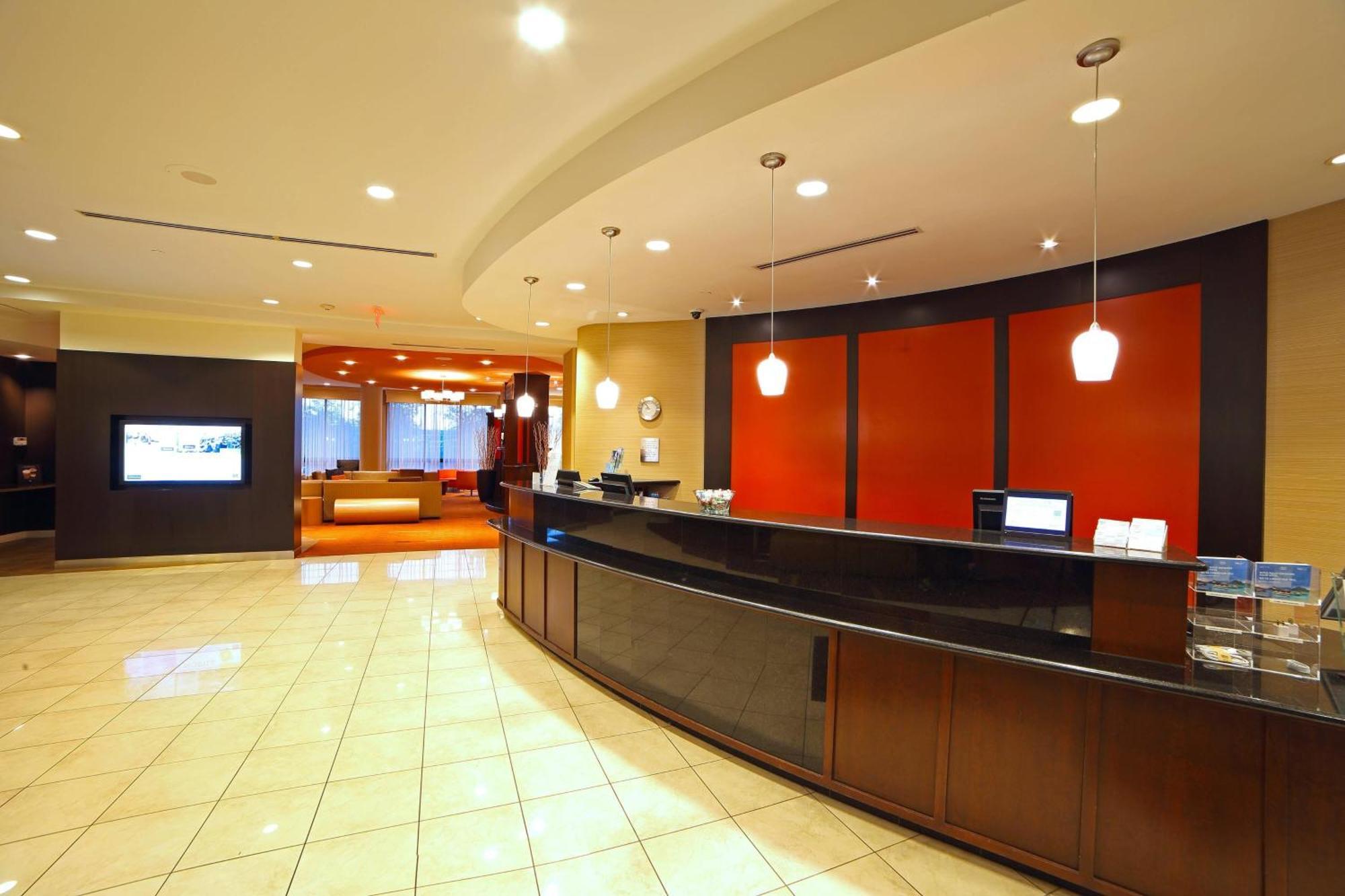 מלון Courtyard By Marriott Mississauga-Airport Corporate Centre West מראה חיצוני תמונה