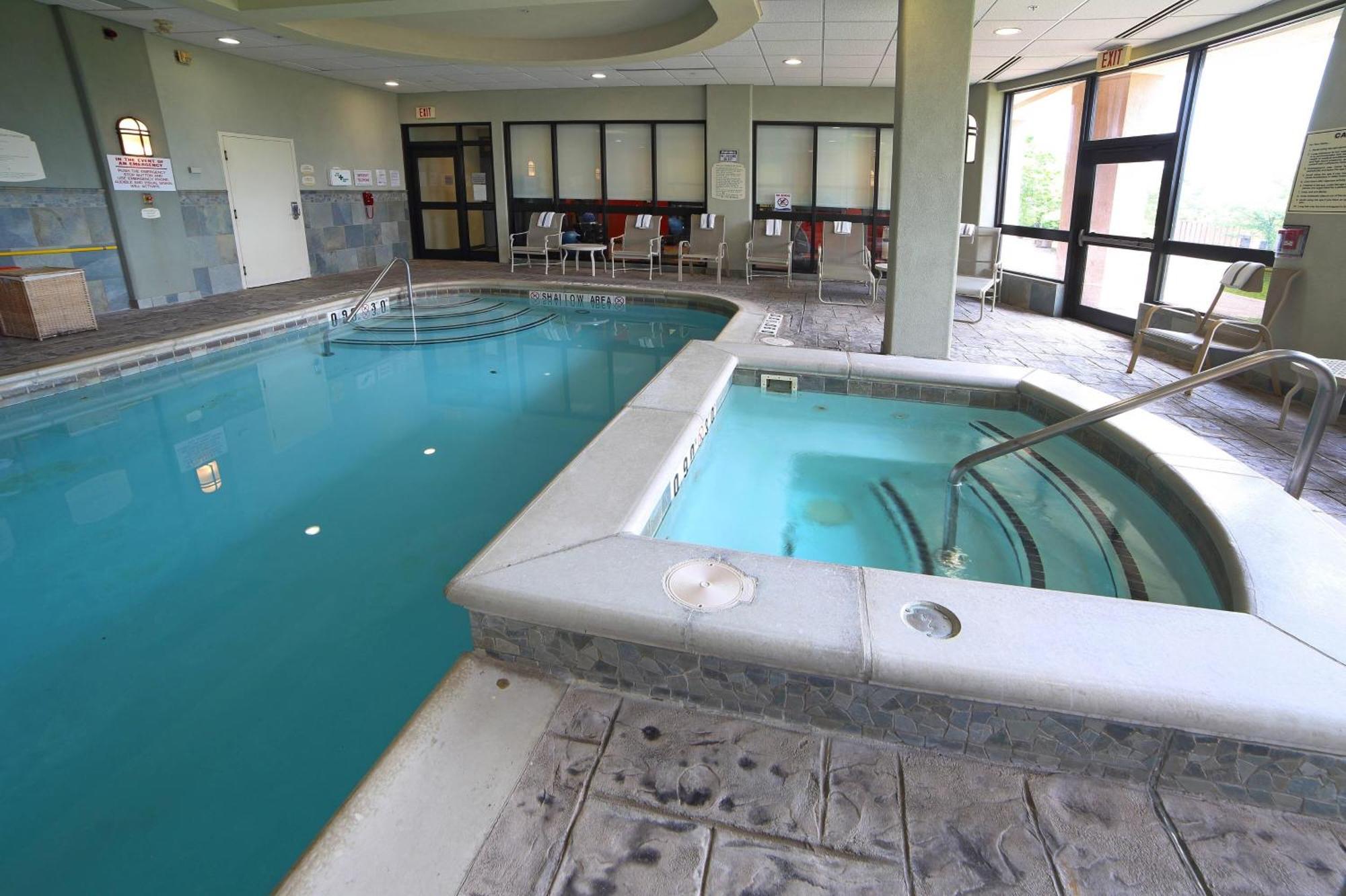 מלון Courtyard By Marriott Mississauga-Airport Corporate Centre West מראה חיצוני תמונה