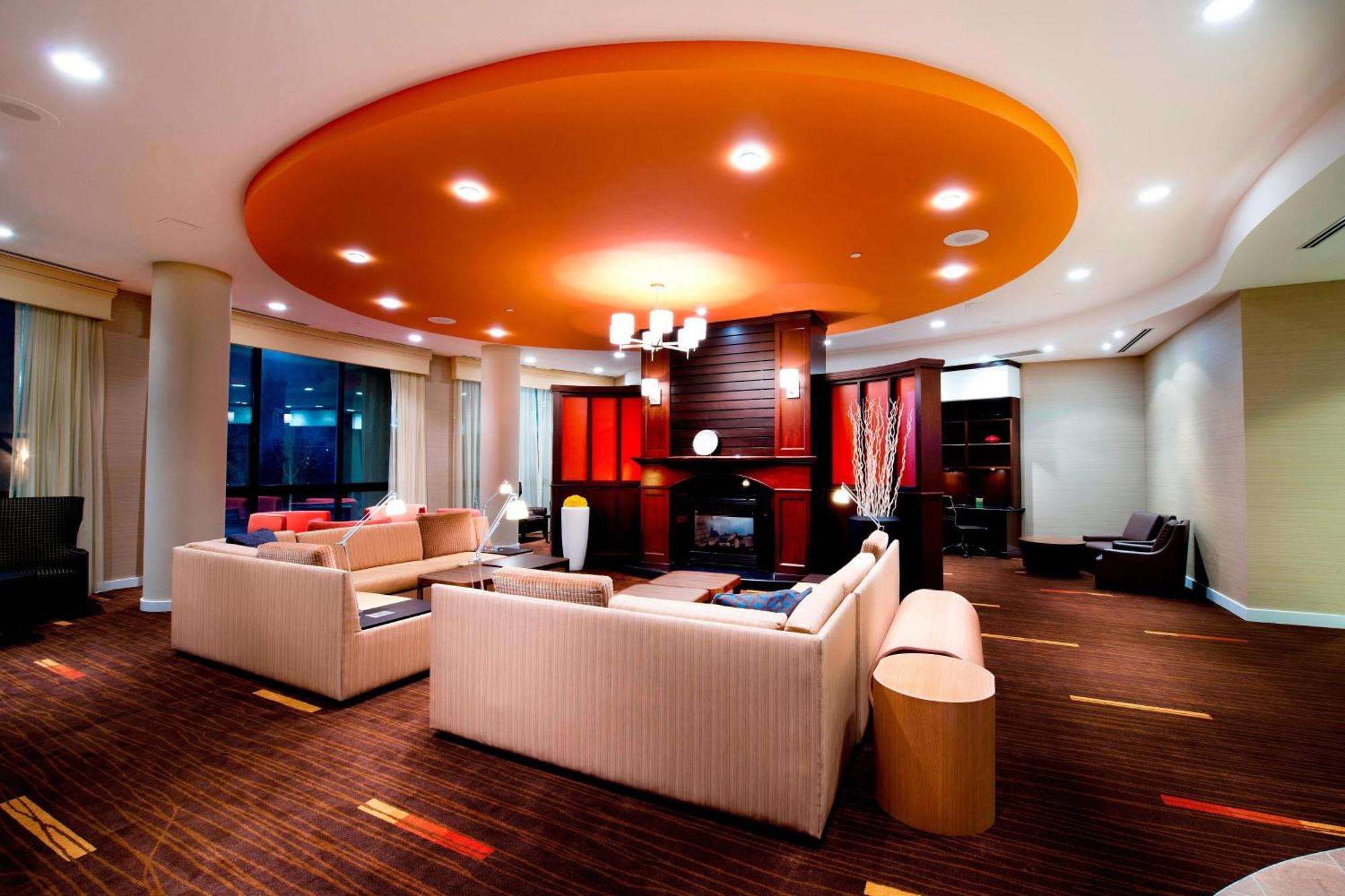 מלון Courtyard By Marriott Mississauga-Airport Corporate Centre West מראה חיצוני תמונה