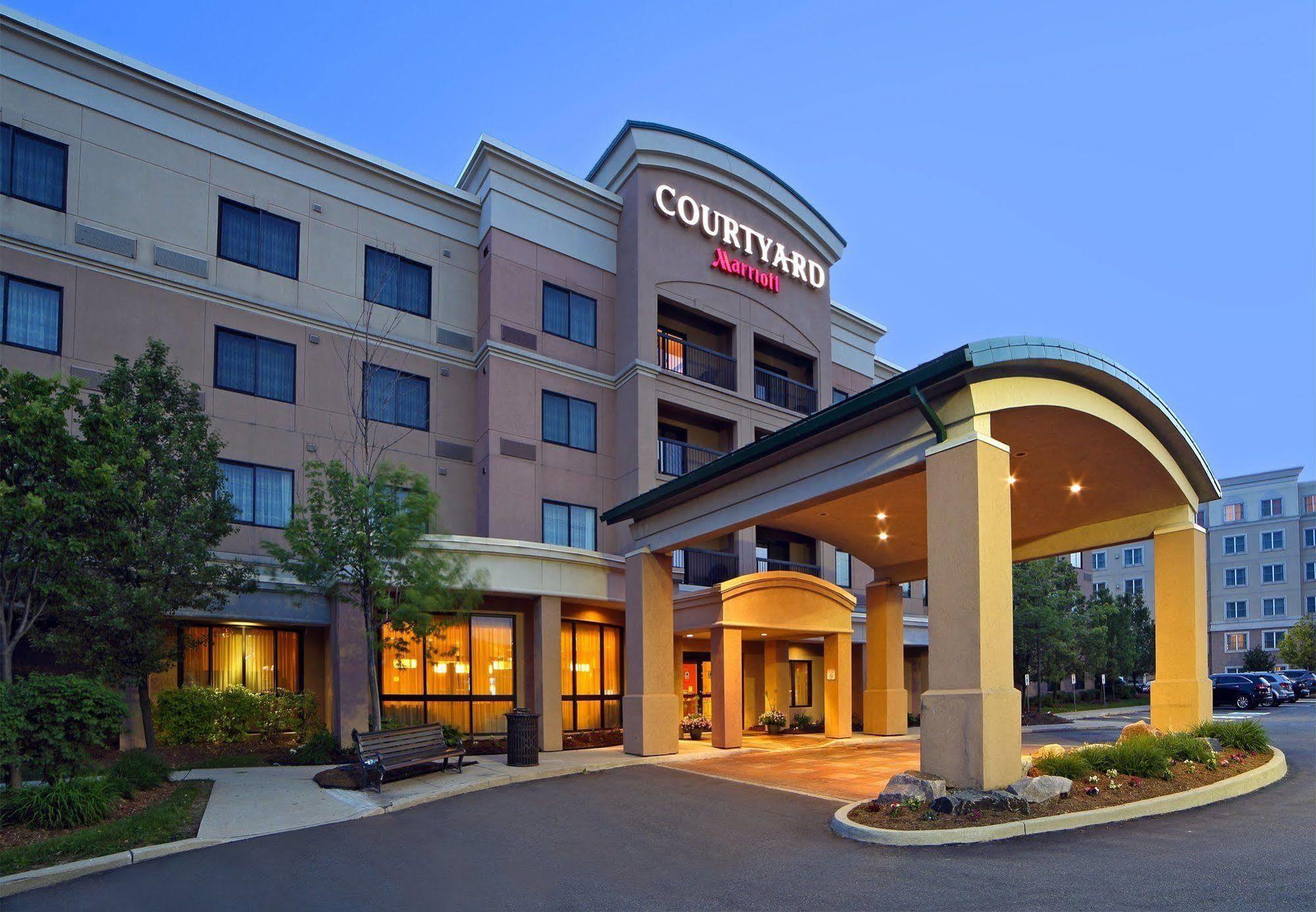 מלון Courtyard By Marriott Mississauga-Airport Corporate Centre West מראה חיצוני תמונה