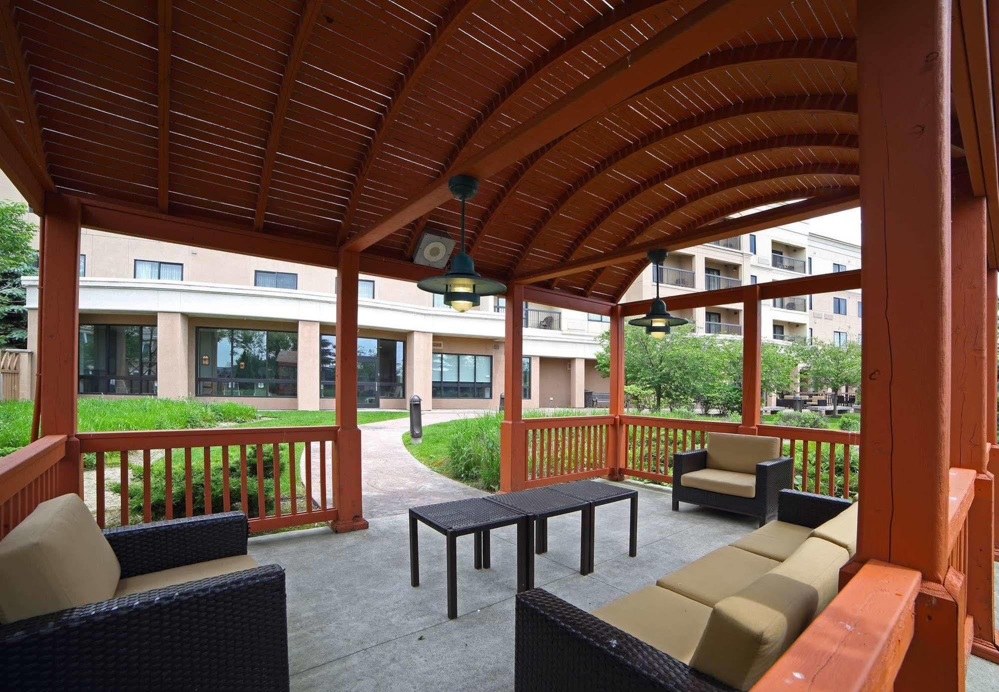 מלון Courtyard By Marriott Mississauga-Airport Corporate Centre West מראה חיצוני תמונה